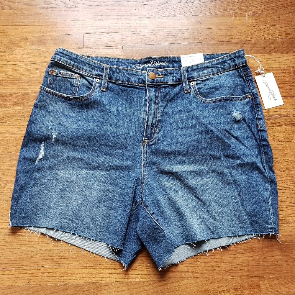 Universal Thread | 6" Denim Boyfriend Short